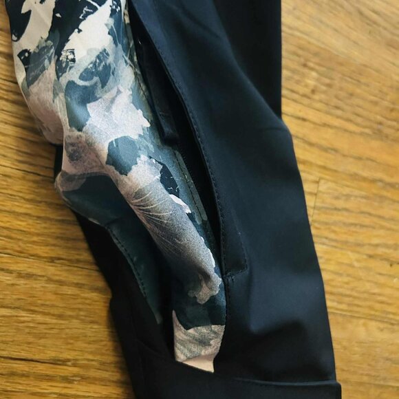 New w/tag Roxy 3 in 1 snow jakcet size S $240 - Picture 5 of 15